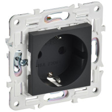 Розетка SKANDY 16А с заземл. защ. шторки SK-R04G графит IEK SK-R14-16-K53